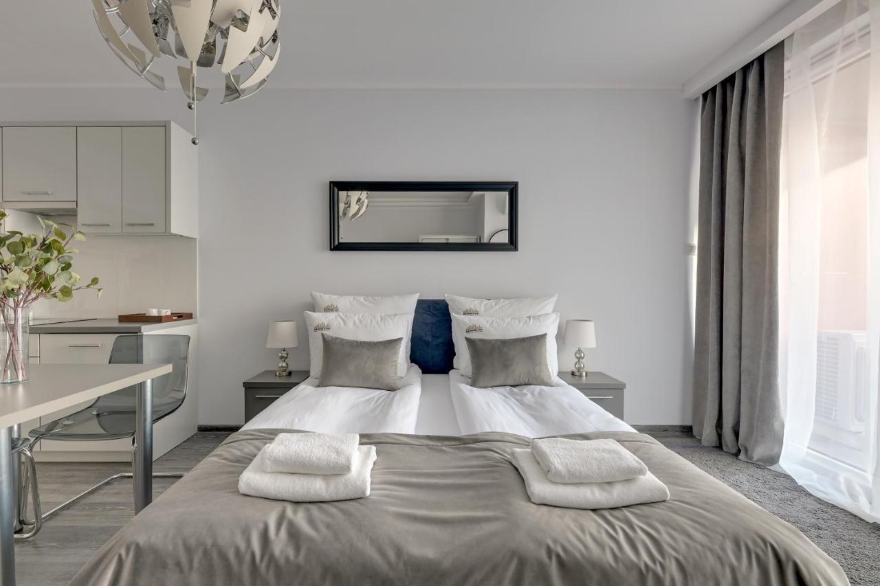 Downtown Apartments Sadova City Center & Parking Gdansk Dış mekan fotoğraf