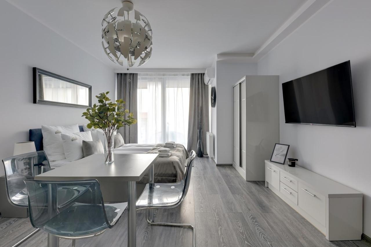 Downtown Apartments Sadova City Center & Parking Gdansk Dış mekan fotoğraf